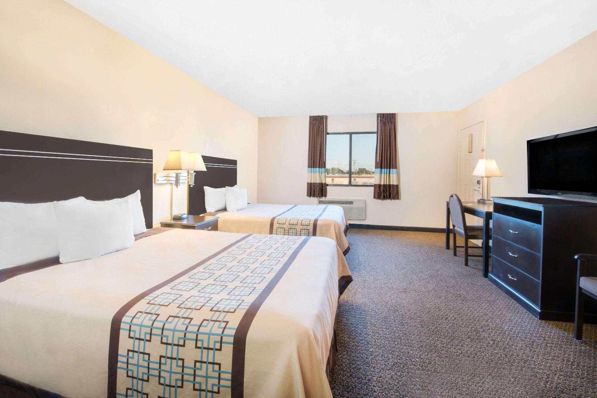 Days Inn By Wyndham Hobbs Extérieur photo