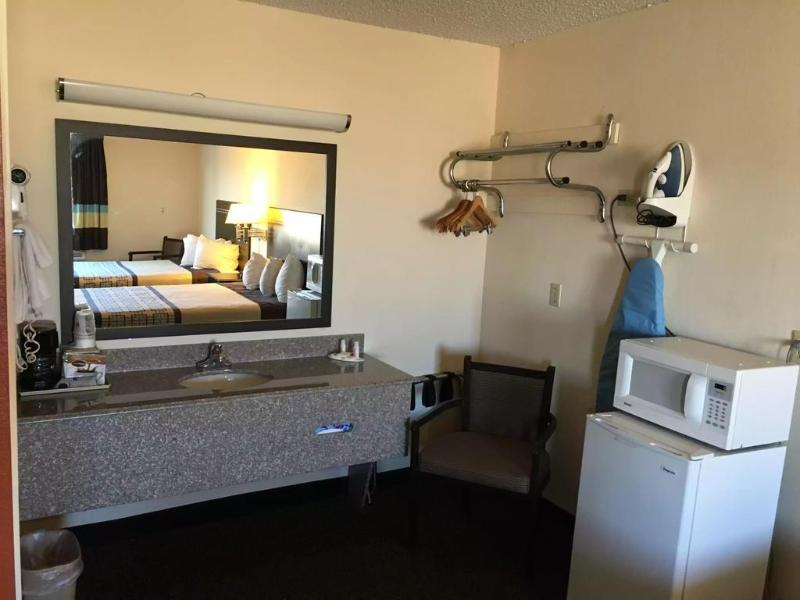 Days Inn By Wyndham Hobbs Extérieur photo
